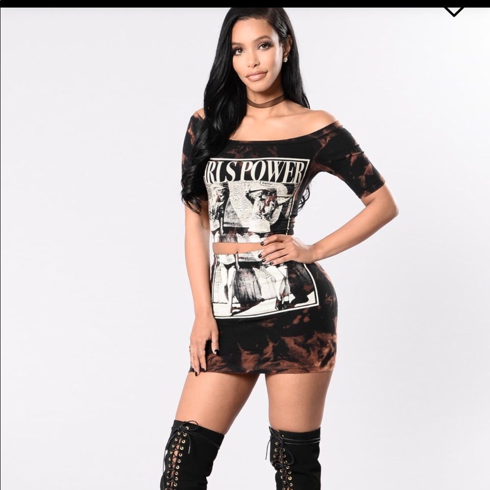 Fashion nova- two piece set